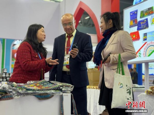 博星配资 杨凌农高会外商“带货”记：从“轻装”到“满载”